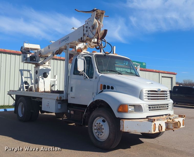 image for item ER4591 2001 Sterling M7500 Acterra digger derrick truck
