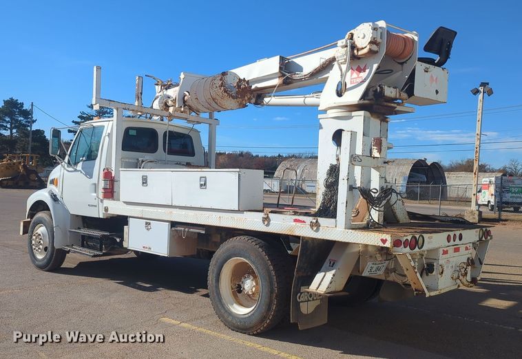 image for item ER4591 2001 Sterling M7500 Acterra digger derrick truck