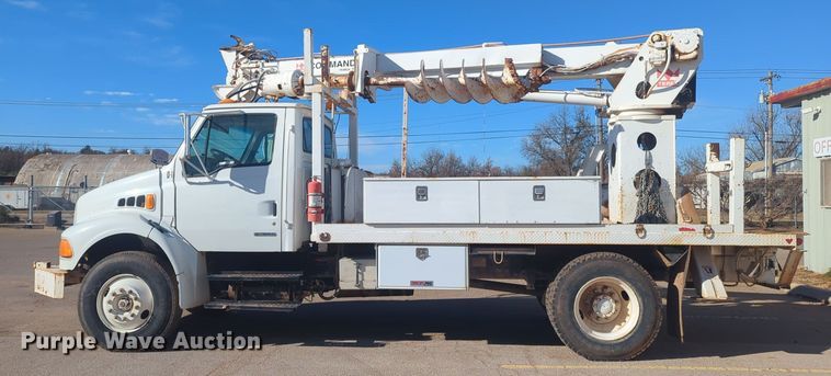 image for item ER4591 2001 Sterling M7500 Acterra digger derrick truck