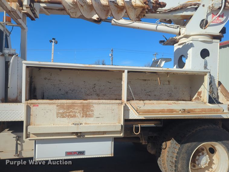 image for item ER4591 2001 Sterling M7500 Acterra digger derrick truck