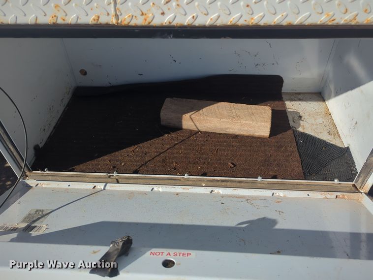 image for item ER4591 2001 Sterling M7500 Acterra digger derrick truck