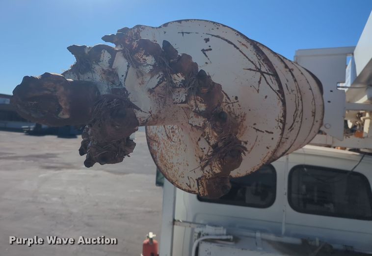 image for item ER4591 2001 Sterling M7500 Acterra digger derrick truck