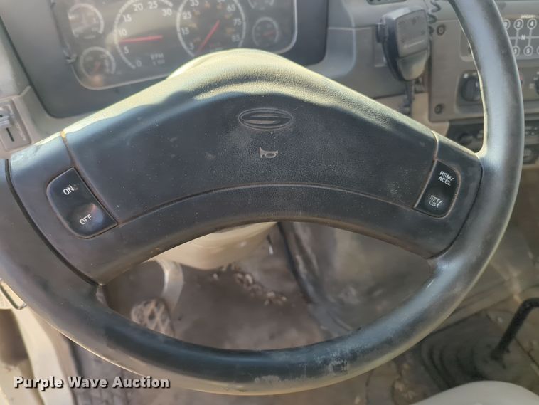 image for item ER4591 2001 Sterling M7500 Acterra digger derrick truck