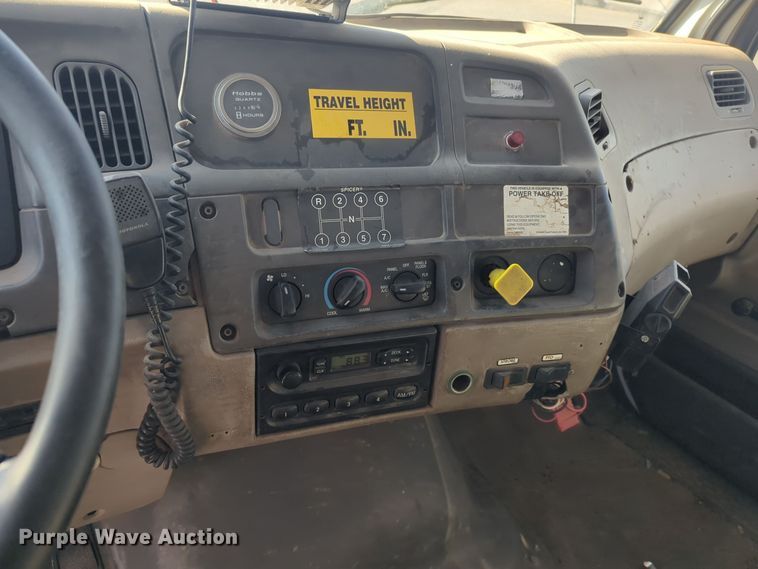 image for item ER4591 2001 Sterling M7500 Acterra digger derrick truck