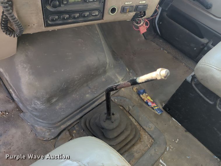 image for item ER4591 2001 Sterling M7500 Acterra digger derrick truck