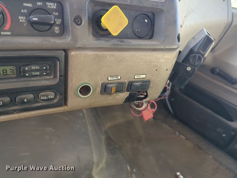 image for item ER4591 2001 Sterling M7500 Acterra digger derrick truck