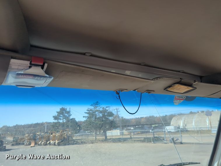 image for item ER4591 2001 Sterling M7500 Acterra digger derrick truck