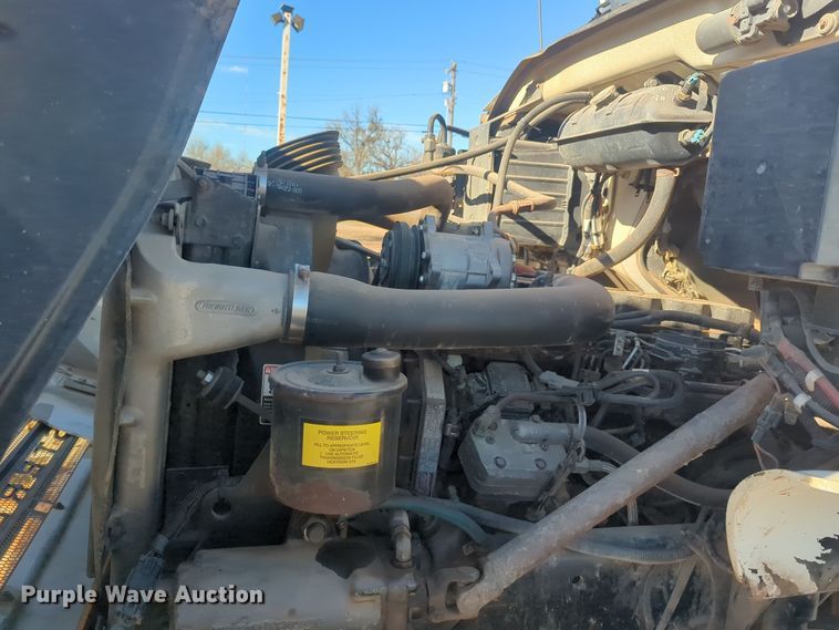 image for item ER4591 2001 Sterling M7500 Acterra digger derrick truck