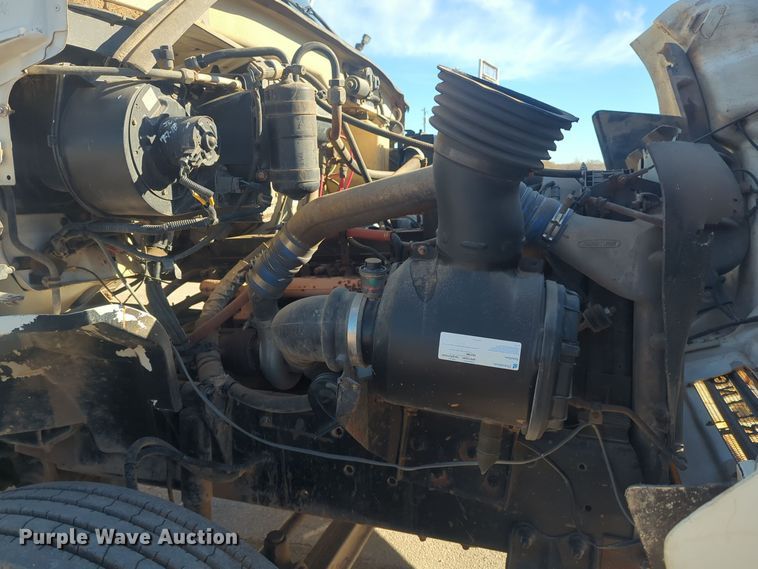 image for item ER4591 2001 Sterling M7500 Acterra digger derrick truck