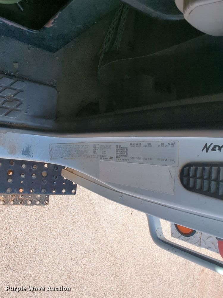 image for item ER4591 2001 Sterling M7500 Acterra digger derrick truck