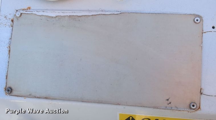 image for item ER4592 2007 International 4300 digger derrick truck