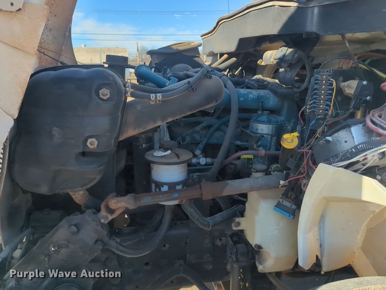 image for item ER4592 2007 International 4300 digger derrick truck