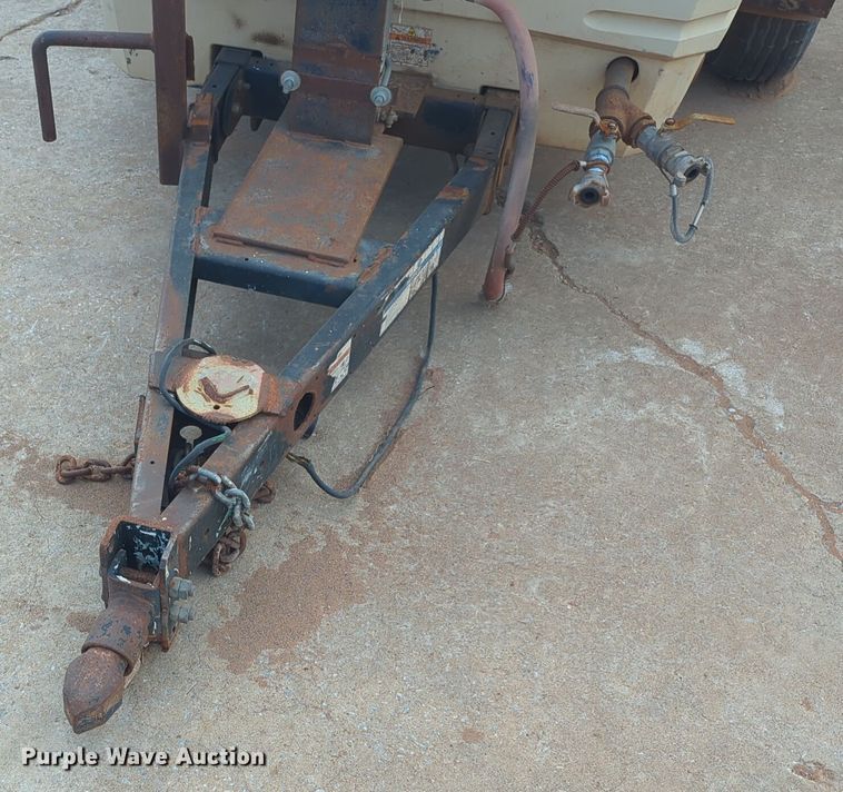 image for item ER4595 2013 Doosan P185 air compressor