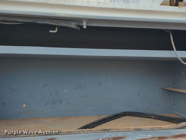 image for item ER4596 2006 Ford F750 Super Duty bucket truck