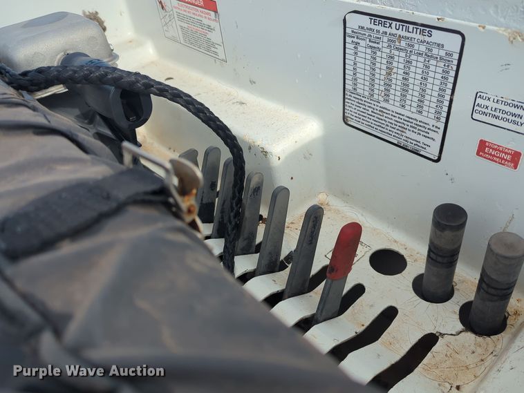 image for item ER4596 2006 Ford F750 Super Duty bucket truck