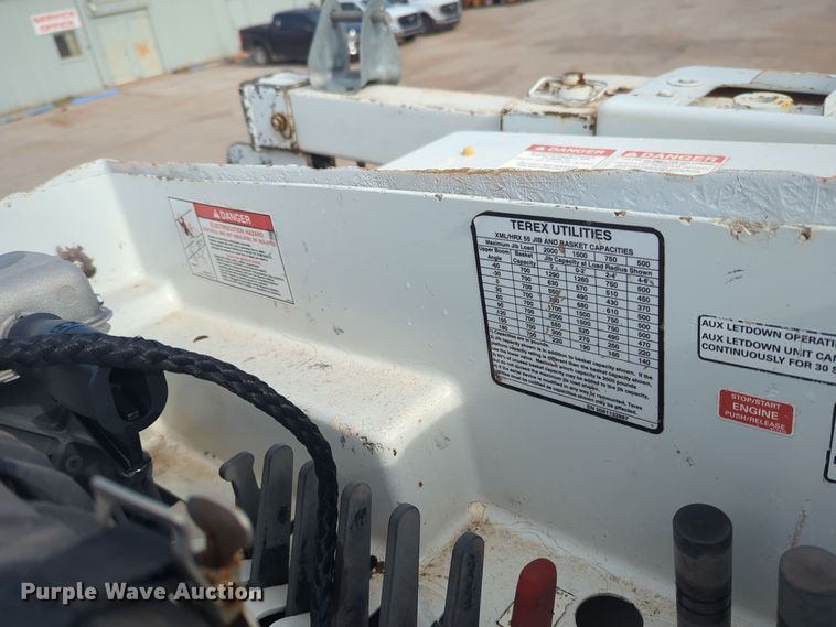 image for item ER4596 2006 Ford F750 Super Duty bucket truck