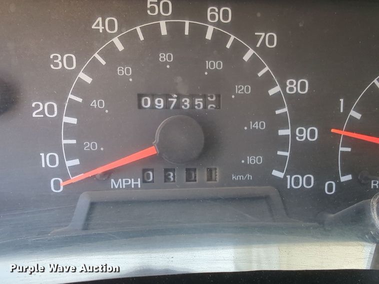 image for item ER4596 2006 Ford F750 Super Duty bucket truck