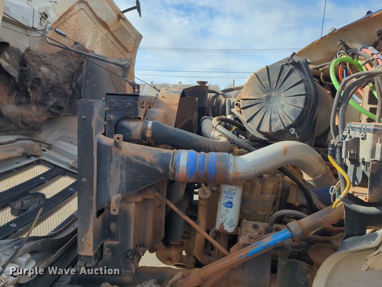 image for item ER4596 2006 Ford F750 Super Duty bucket truck