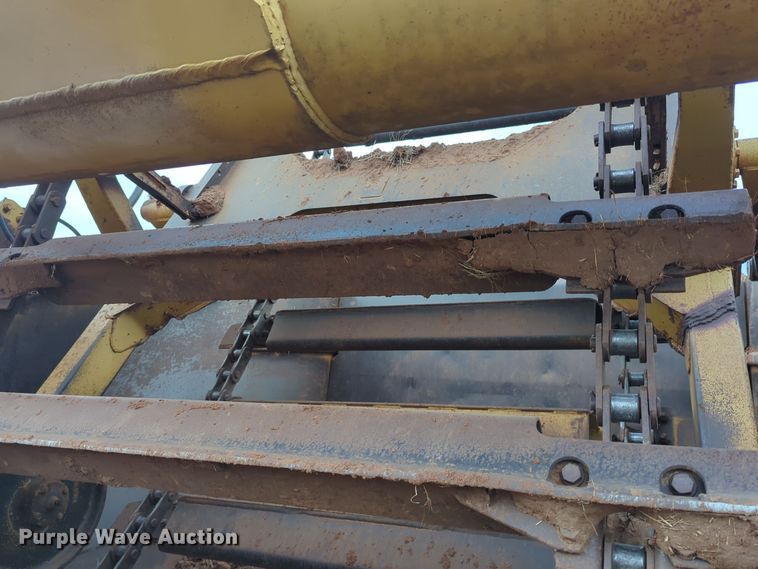 image for item ER4602 1984 Caterpillar 615 elevating scraper