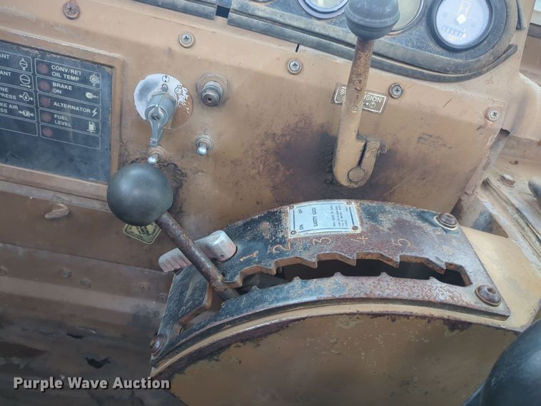 image for item ER4602 1984 Caterpillar 615 elevating scraper