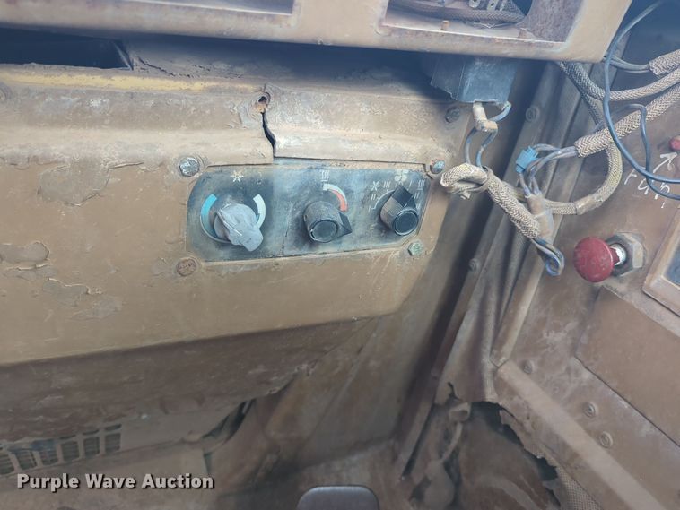 image for item ER4602 1984 Caterpillar 615 elevating scraper