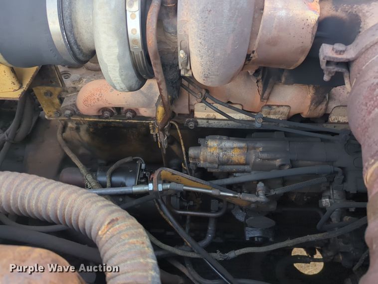 image for item ER4602 1984 Caterpillar 615 elevating scraper