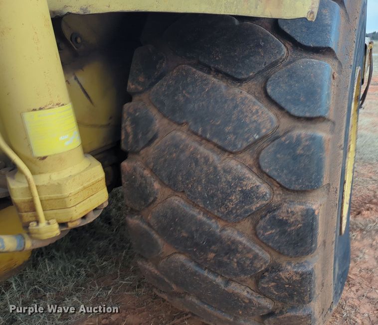 image for item ER4602 1984 Caterpillar 615 elevating scraper