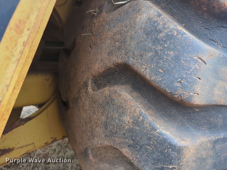 image for item ER4602 1984 Caterpillar 615 elevating scraper