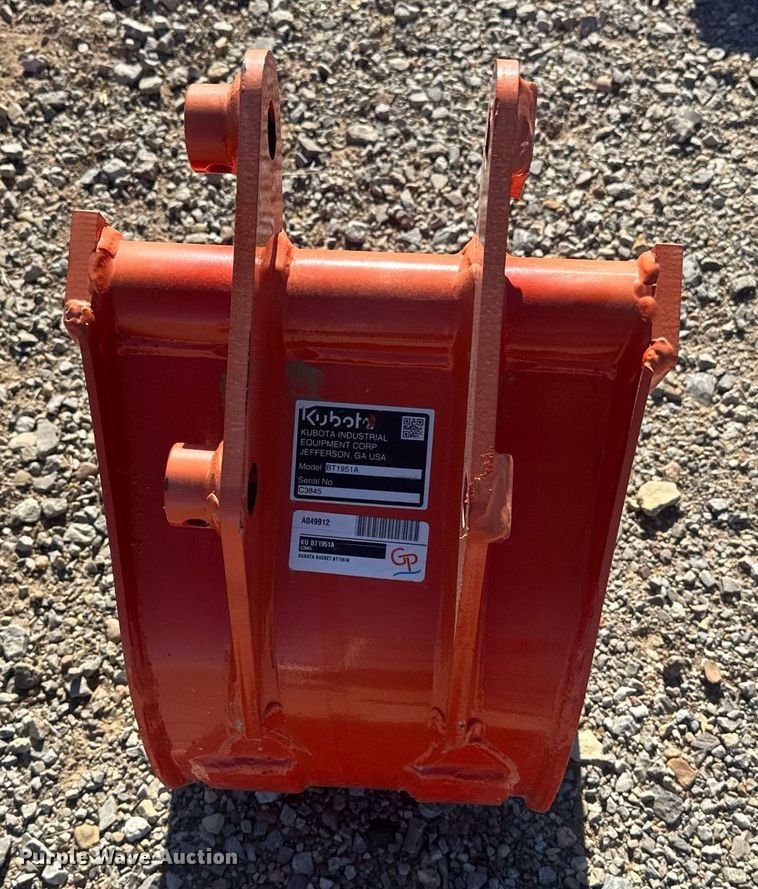 image for item ER4651 Kubota BT1951A excavator bucket