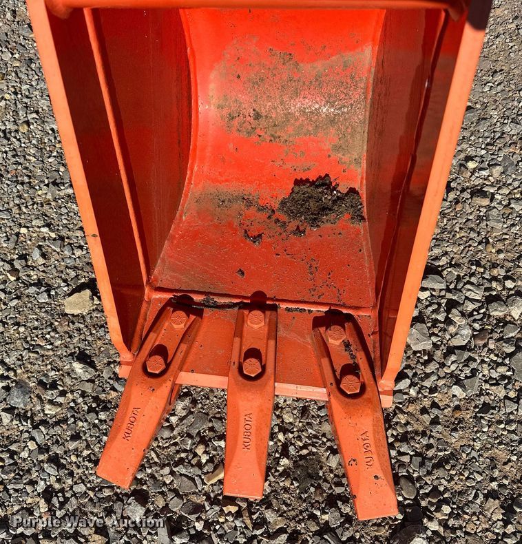 image for item ER4651 Kubota BT1951A excavator bucket