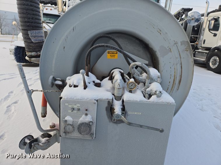 image for item ER5037 1997 Freightliner FL80 sewer jetter truck