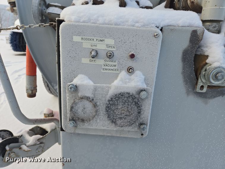 image for item ER5037 1997 Freightliner FL80 sewer jetter truck