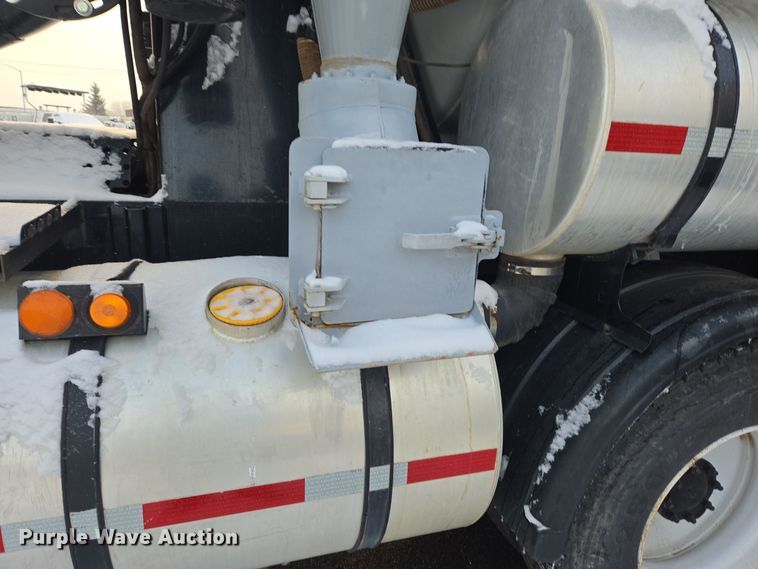 image for item ER5037 1997 Freightliner FL80 sewer jetter truck