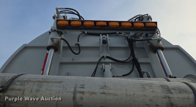 image for item ER5037 1997 Freightliner FL80 sewer jetter truck