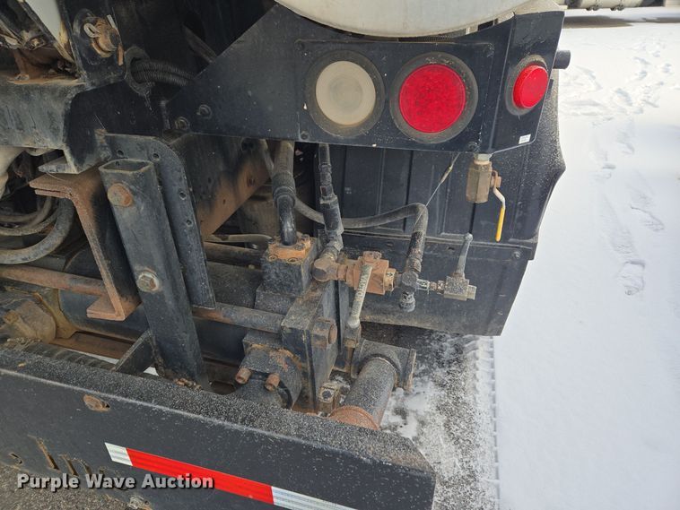 image for item ER5037 1997 Freightliner FL80 sewer jetter truck