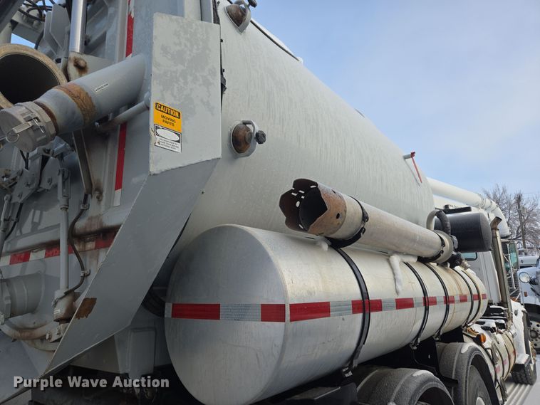 image for item ER5037 1997 Freightliner FL80 sewer jetter truck