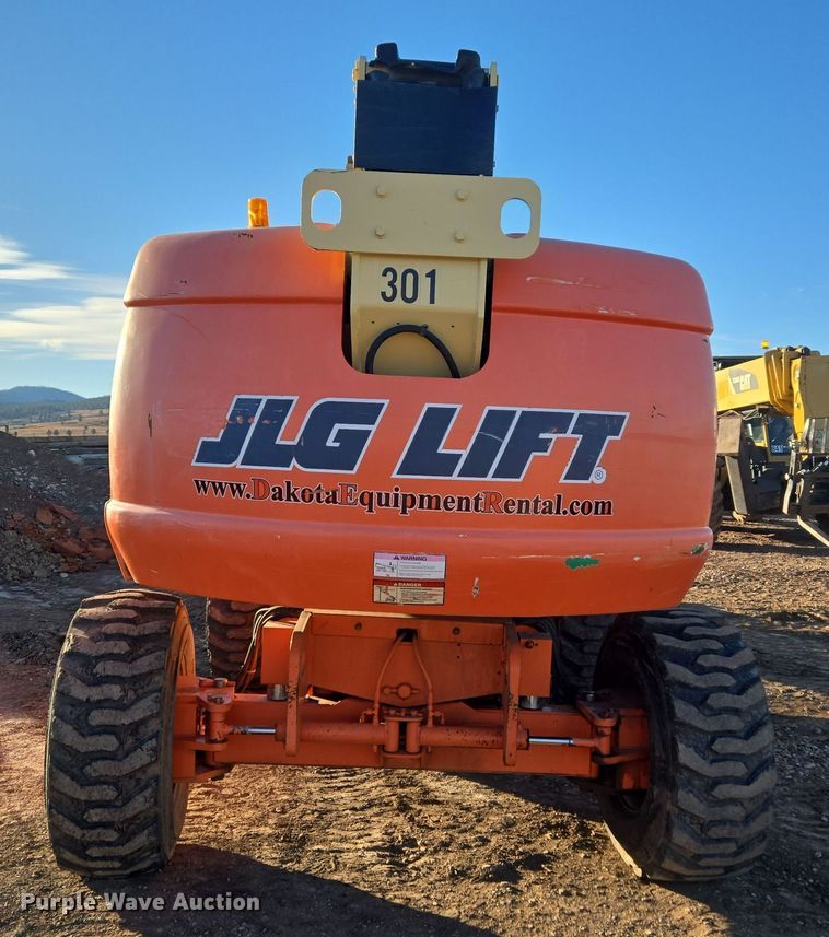 image for item ER5041 2006 JLG 600S boom lift