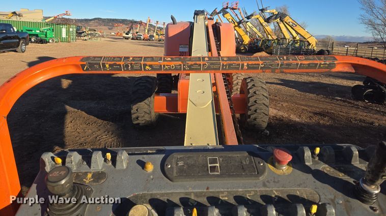 image for item ER5041 2006 JLG 600S boom lift