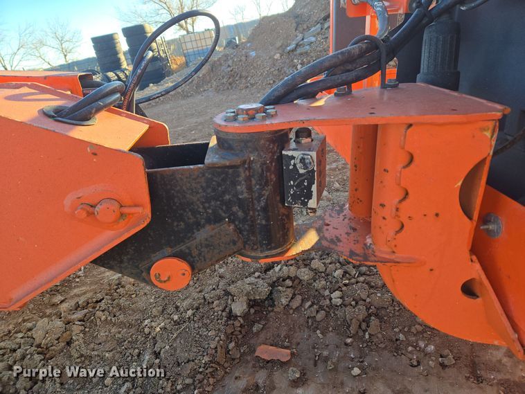 image for item ER5041 2006 JLG 600S boom lift