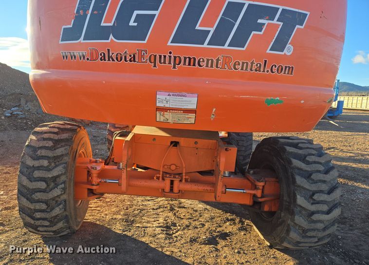 image for item ER5041 2006 JLG 600S boom lift