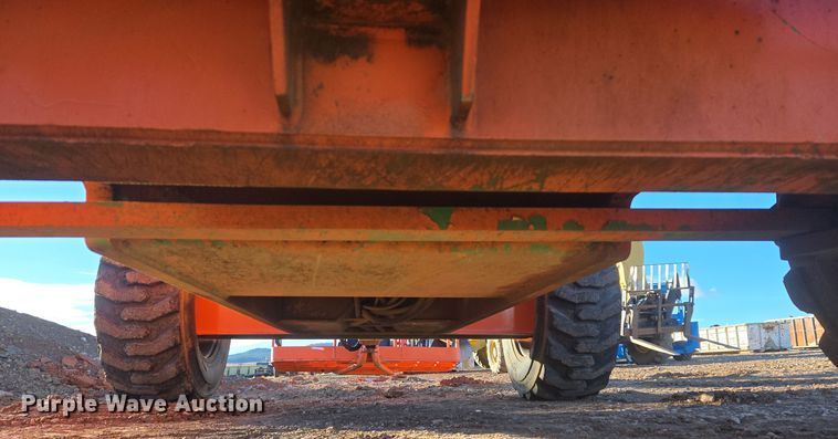 image for item ER5041 2006 JLG 600S boom lift