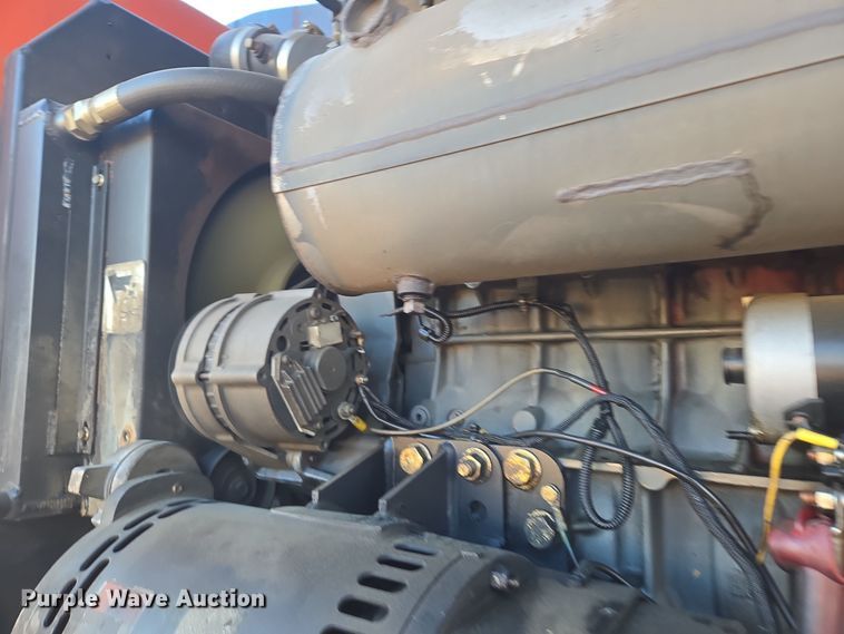 image for item ER5041 2006 JLG 600S boom lift