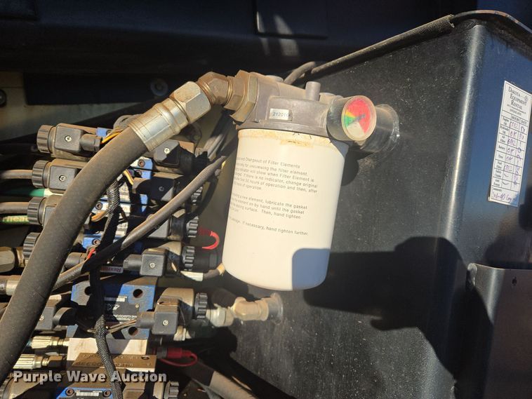 image for item ER5041 2006 JLG 600S boom lift