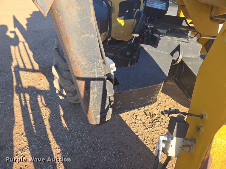 image for item ER5042 2008 Caterpillar TL1055 telehandler