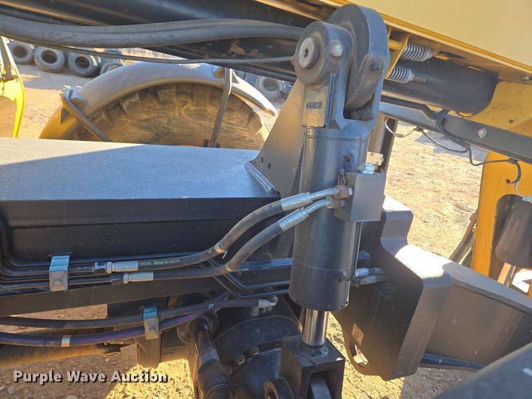 image for item ER5042 2008 Caterpillar TL1055 telehandler