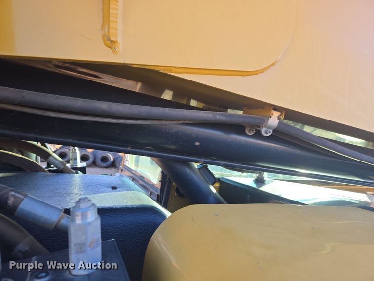 image for item ER5042 2008 Caterpillar TL1055 telehandler