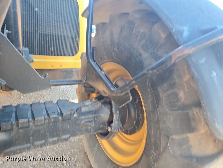 image for item ER5042 2008 Caterpillar TL1055 telehandler