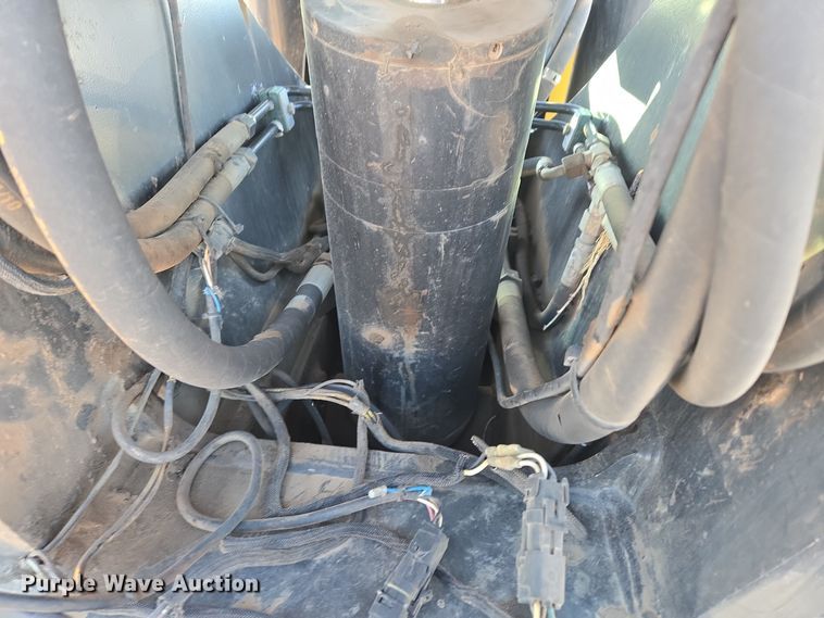 image for item ER5042 2008 Caterpillar TL1055 telehandler