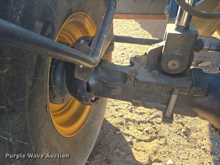 image for item ER5042 2008 Caterpillar TL1055 telehandler