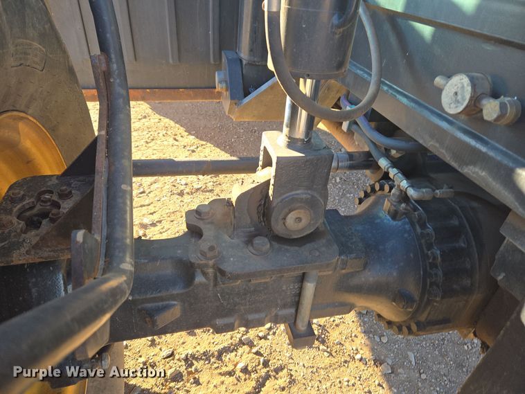 image for item ER5042 2008 Caterpillar TL1055 telehandler